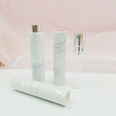 Colore personalizzato 8ml della bottiglia di profumo riutilizzabile del modello di marmo dell'iniezione di plastica
