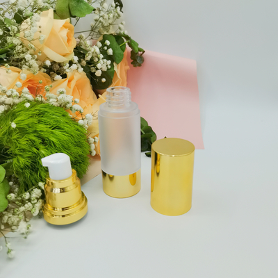 Alta qualità 15ml, 30ml, bottiglia senz'aria dello spruzzo di lusso 50ml per cura personale