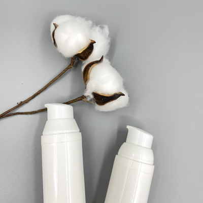 bottiglia senz'aria di 30ml 50ml 75ml 100ml pp Snap-on per il contenitore di cura di pelle