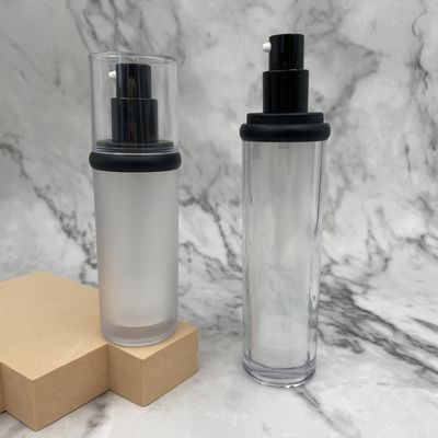 Il giro senz'aria vuoto della bottiglia di Skincare 50ml dell'ABS/diritto mette la superficie sulle spalle metallizzata
