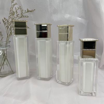 Prova cosmetica della perdita del quadrato 80ml 120ml della bottiglia della pompa della lozione di Pearl White con il cappuccio