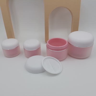 I pp rotondi raddoppiano il barattolo cosmetico della crema 100g per l'idratante di cura di pelle