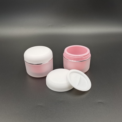 I pp rotondi raddoppiano il barattolo cosmetico della crema 100g per l'idratante di cura di pelle