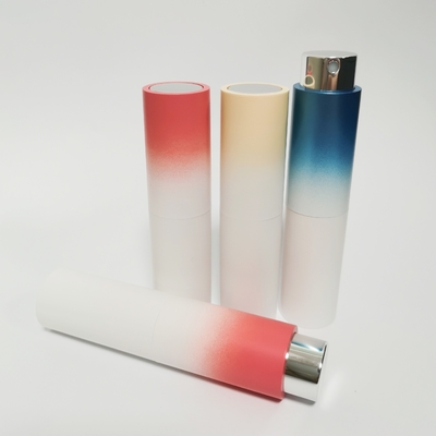 Bottiglia di profumo riutilizzabile di Shell Gradient Color Glass Inner dell'ABS 8ML di alta qualità esterna della bottiglia